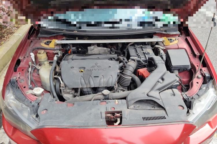 Used Mitsubishi Lancer EX 2010 Fashion Edition 1.8L Manual Intelligent Type Engine Bay