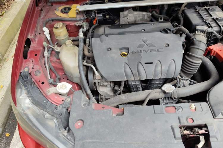 Used Mitsubishi Lancer EX 2010 Fashion Edition 1.8L Manual Intelligent Type Engine Bay Right