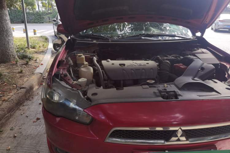 Used Mitsubishi Lancer EX 2010 Chasing Edition 1.8L Manual Luxury Model Engine Bay Right