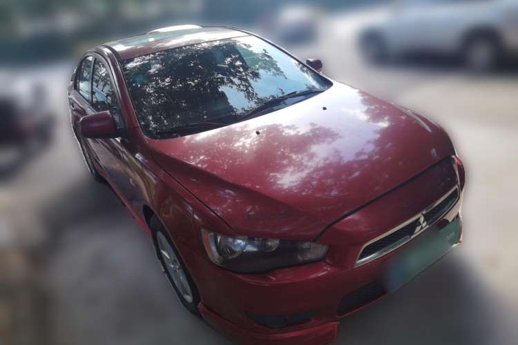 Used Mitsubishi Lancer EX 2010 Chasing Edition 1.8L Manual Luxury Model Front Right 45 Deg