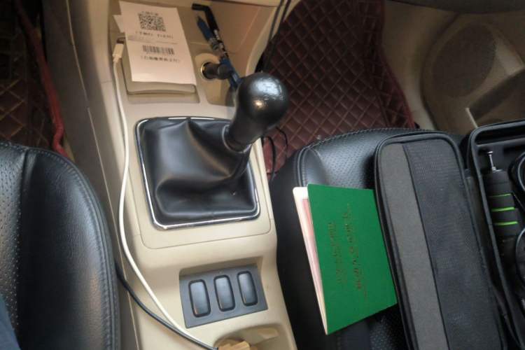 Used Mitsubishi Lancer EX 2010 Fashion Edition 1.8L Manual Comfort Trim Gear Lever