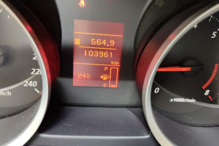 Used Mitsubishi Lancer EX 2010 Fashion Edition 1.8L Manual Intelligent Type Odometer Close Up