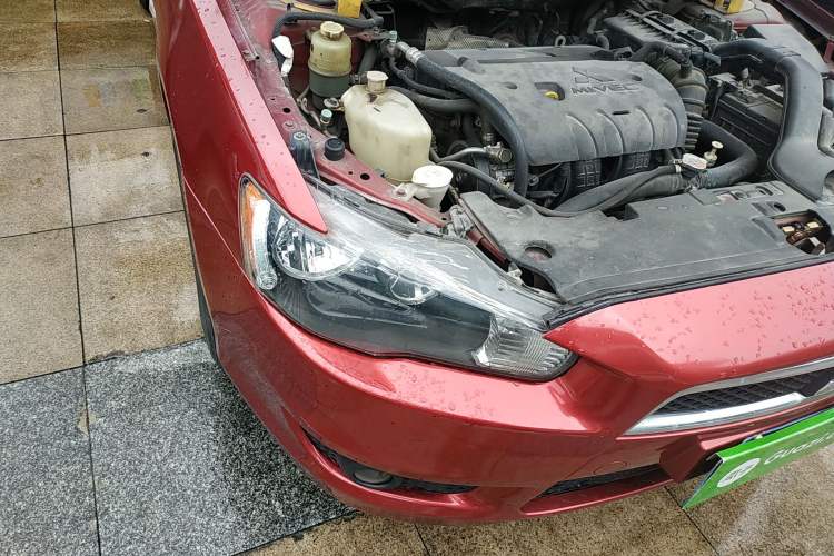 Used Mitsubishi Lancer EX 2010 Fashion Edition 1.8L CVT Comfort Trim Right Front Headlight