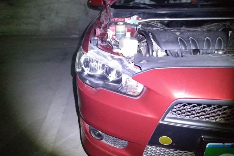 Used Mitsubishi Lancer EX 2010 Sports Edition 2.0L Manual Luxury Model Right Front Headlight