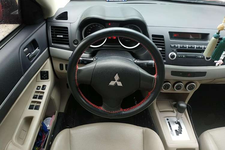 Used Mitsubishi Lancer EX 2010 Fashion Edition 1.8L CVT Comfort Trim Steering Wheel