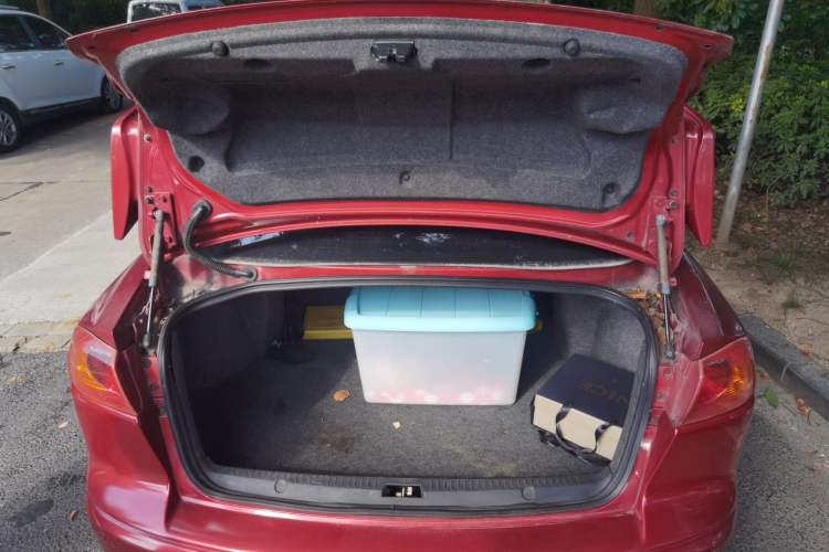 Used Mitsubishi Lancer EX 2010 Chasing Edition 1.8L Manual Luxury Model Trunk