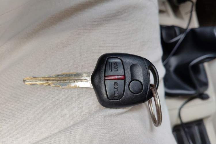 Used Mitsubishi Lancer EX 2010 Fashion Edition 1.8L Manual Intelligent Type Vehicle Key