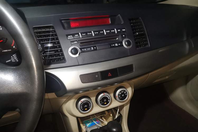 Used Mitsubishi Lancer EX 2010 Fashion Edition 1.8L CVT Comfort Trim Audio And AC Panel