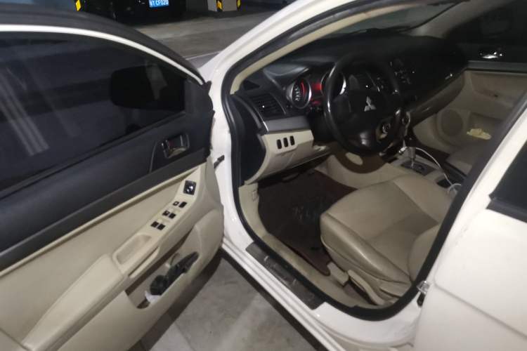 Used Mitsubishi Lancer EX 2010 Fashion Edition 1.8L CVT Comfort Trim Driver Seat