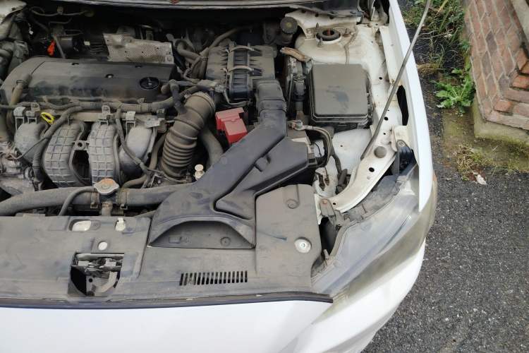 Used Mitsubishi Lancer EX 2010 ZhiShang Edition 1.8L CVT Luxury Model Engine Bay Left
