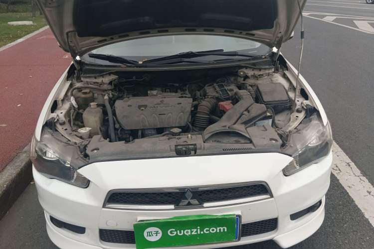 Used Mitsubishi Lancer EX 2010 ZhiShang Edition 1.8L CVT Luxury Model Engine Bay