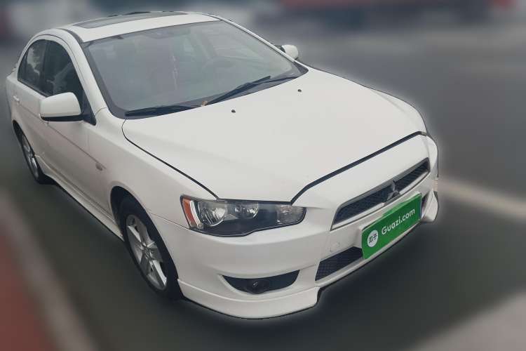 Used Mitsubishi Lancer EX 2010 ZhiShang Edition 1.8L CVT Luxury Model Front Right 45 Deg