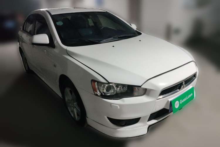 Used Mitsubishi Lancer EX 2010 Sport Version 2.0L CVT Flagship Edition Front Right 45 Deg