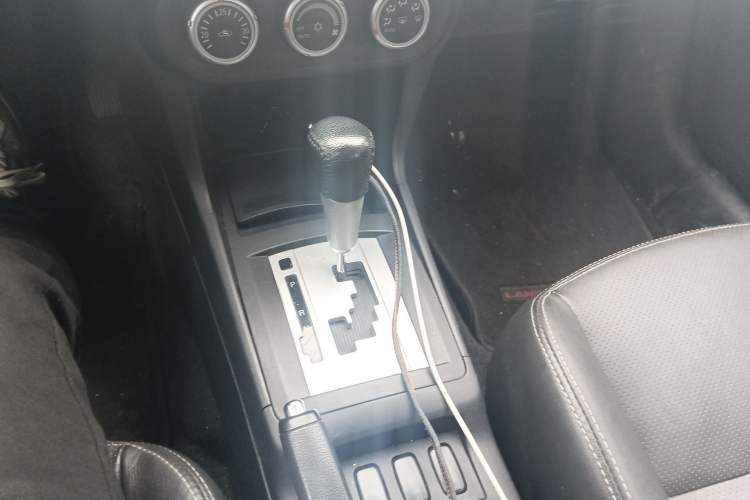 Used Mitsubishi Lancer EX 2010 ZhiShang Edition 1.8L CVT Luxury Model Gear Lever