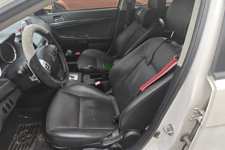 Used Mitsubishi Lancer EX 2010 Fashion Edition 1.8L CVT Luxury Version Left Front Seat