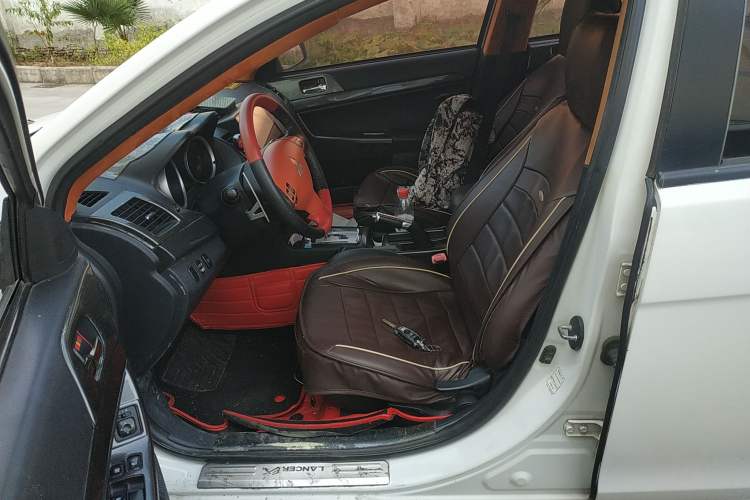 Used Mitsubishi Lancer EX 2010 ZhiShang Edition 1.8L CVT Luxury Model Left Front Seat