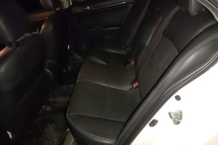 Used Mitsubishi Lancer EX 2010 Sport Version 2.0L CVT Flagship Edition Left Rear Seat
