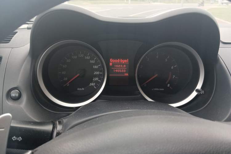 Used Mitsubishi Lancer EX 2010 ZhiShang Edition 1.8L CVT Luxury Model Odometer Close Up