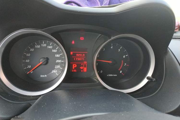 Used Mitsubishi Lancer EX 2010 ZhiShang Edition 1.8L CVT Luxury Model Odometer Close Up