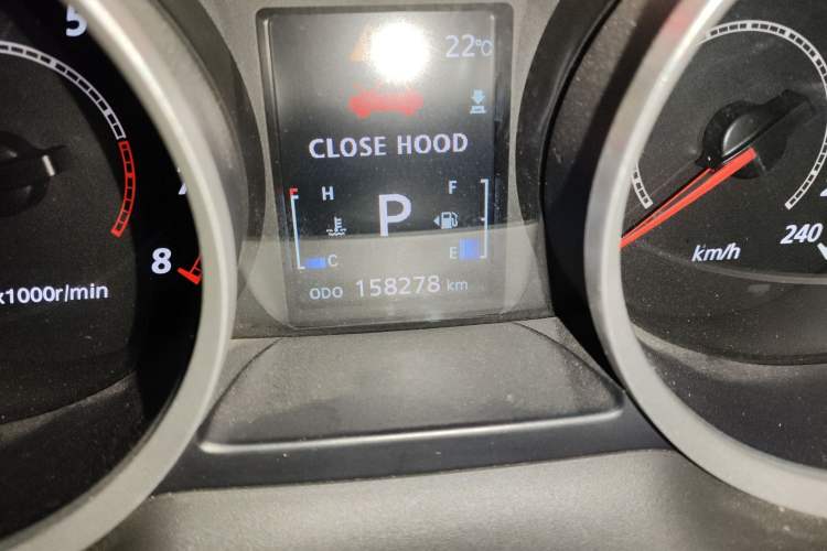 Used Mitsubishi Lancer EX 2010 Sport Version 2.0L CVT Flagship Edition Odometer Close Up