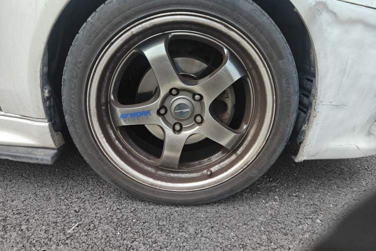 Used Mitsubishi Lancer EX 2010 Fashion Edition 1.8L CVT Luxury Version Right Front Wheel Hub