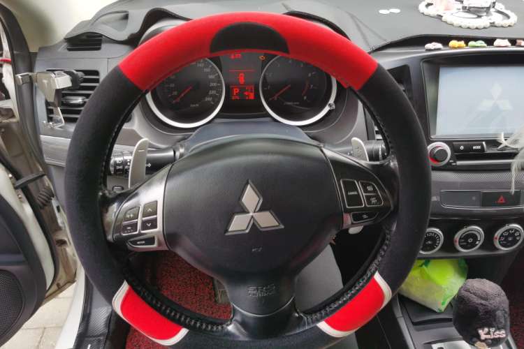 Used Mitsubishi Lancer EX 2010 ZhiShang Edition 1.8L CVT Luxury Model Steering Wheel