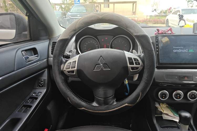Used Mitsubishi Lancer EX 2010 Fashion Edition 1.8L CVT Luxury Version Steering Wheel