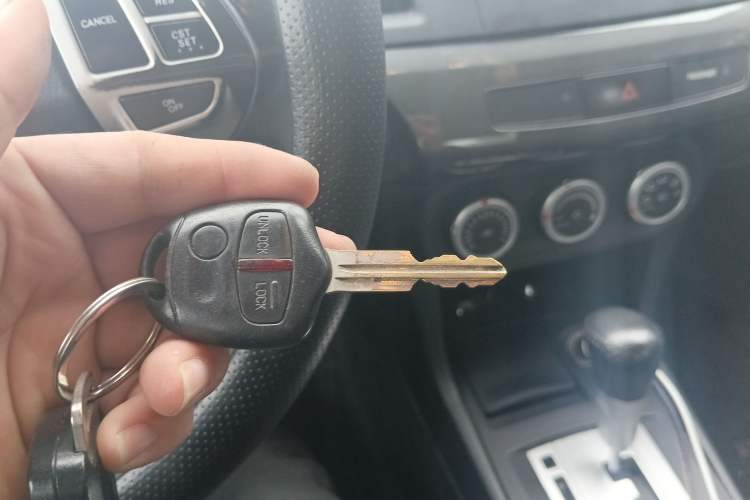 Used Mitsubishi Lancer EX 2010 ZhiShang Edition 1.8L CVT Luxury Model Vehicle Key