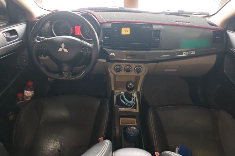 Used Mitsubishi Lancer EX 2010 Chasing Edition 1.8L Manual Luxury Model Center Console