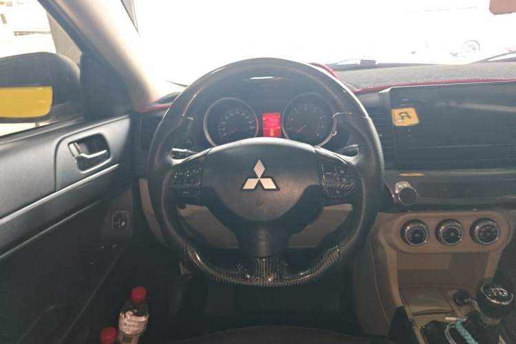 Used Mitsubishi Lancer EX 2010 Chasing Edition 1.8L Manual Luxury Model Steering Wheel