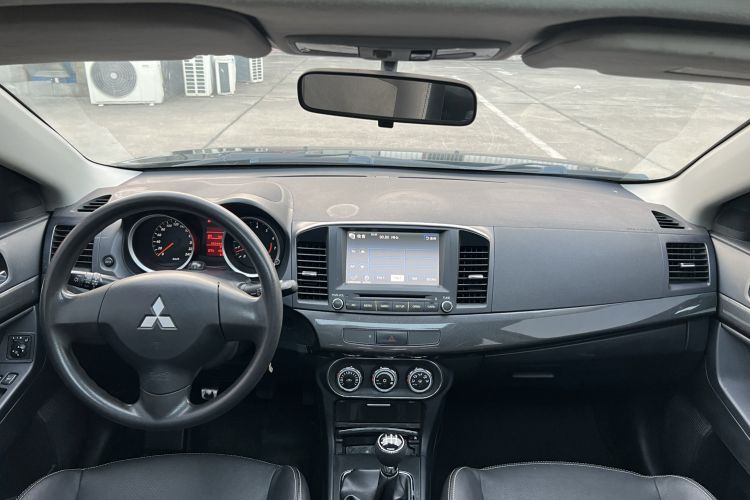 Used Mitsubishi Lancer EX 2011 Chasing Edition 1.8L Manual Luxury Model Center Console