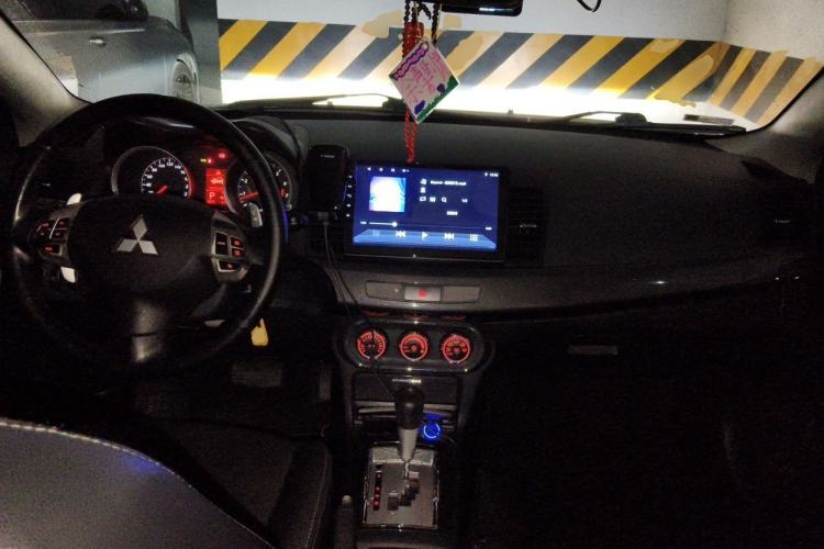 Used Mitsubishi Lancer EX 2011 Chasing Edition 1.8L CVT Luxury Model Center Console
