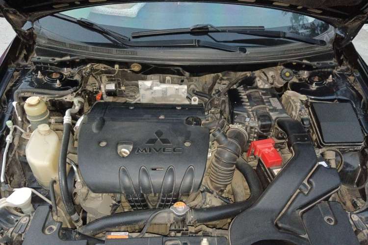 Used Mitsubishi Lancer EX 2011 Xiali Edition 2.0L Manual Comfort Model Engine Bay