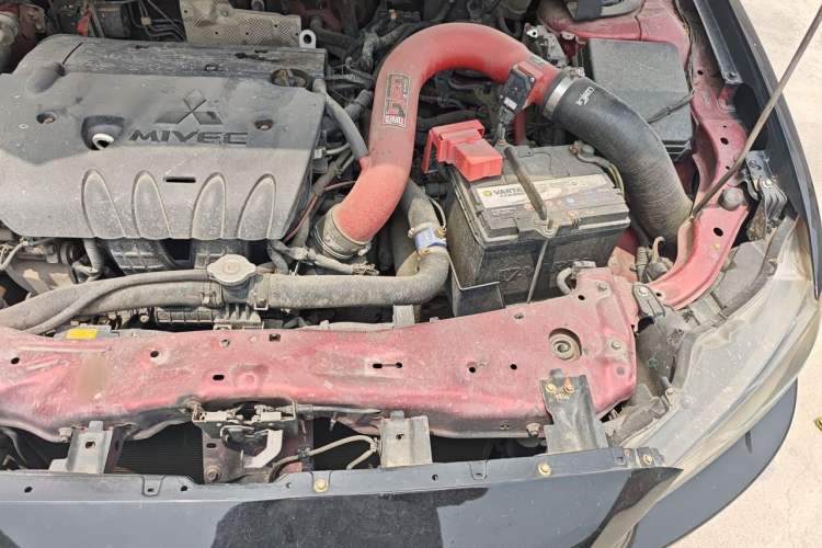 Used Mitsubishi Lancer EX 2011 Fashion Edition 1.8L Manual Smart Type Engine Bay Left