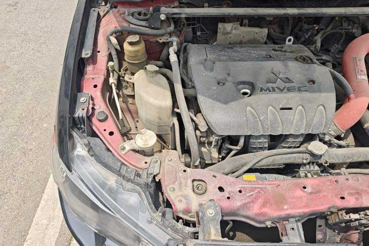 Used Mitsubishi Lancer EX 2011 Fashion Edition 1.8L Manual Smart Type Engine Bay Right
