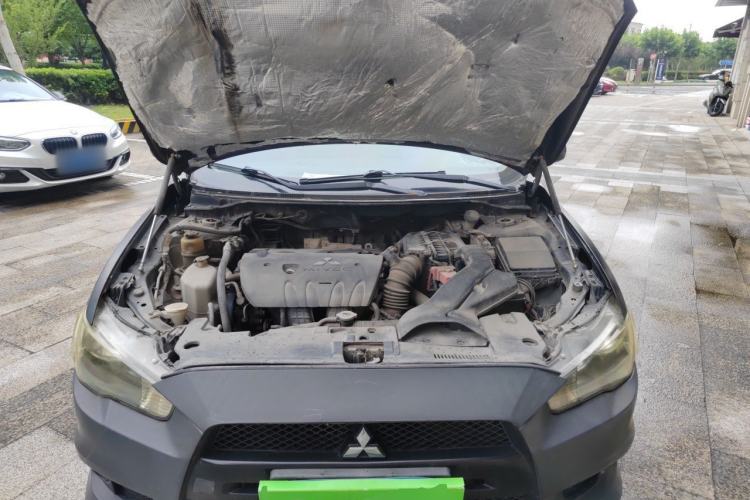 Used Mitsubishi Lancer EX 2011 Chasing Edition 1.8L CVT Luxury Model Engine Bay