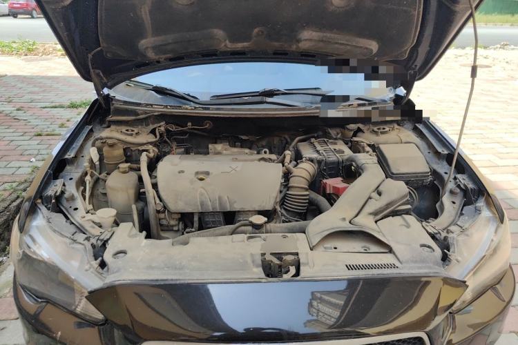 Used Mitsubishi Lancer EX 2011 Fashion Edition 1.8L Manual Smart Type Engine Bay