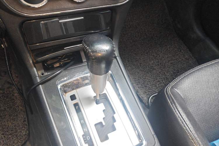 Used Mitsubishi Lancer EX 2011 Chasing Edition 1.8L CVT Luxury Model Gear Lever