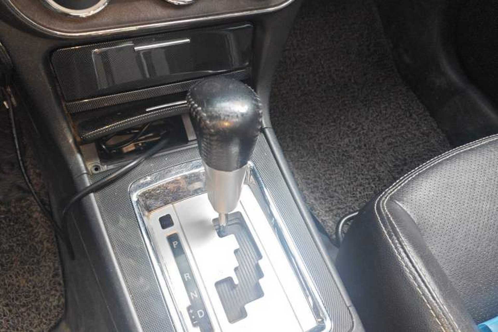 Used Mitsubishi Lancer EX 2011 Chasing Edition 1.8L CVT Luxury Model Gear Lever