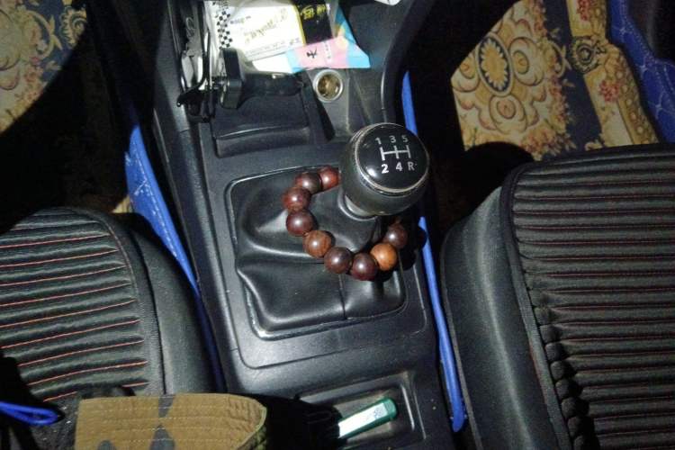 Used Mitsubishi Lancer EX 2011 Xiali Edition 2.0L Manual Comfort Model Gear Lever