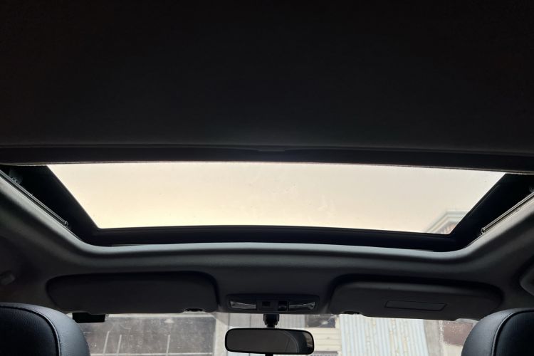 Used Mitsubishi Lancer EX 2011 Chasing Edition 1.8L Manual Luxury Model Headliner