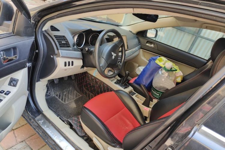 Used Mitsubishi Lancer EX 2011 Fashion Edition 1.8L Manual Smart Type Left Front Seat