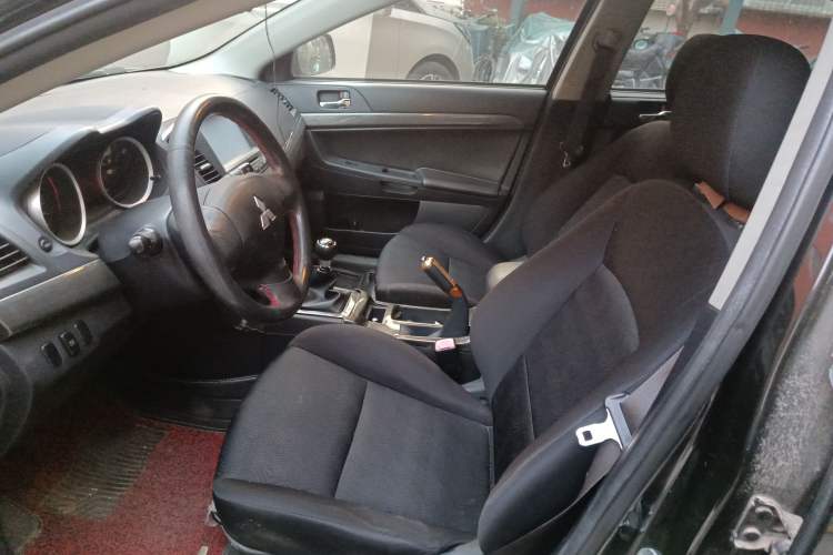 Used Mitsubishi Lancer EX 2011 Xiali Edition 2.0L Manual Comfort Model Left Front Seat