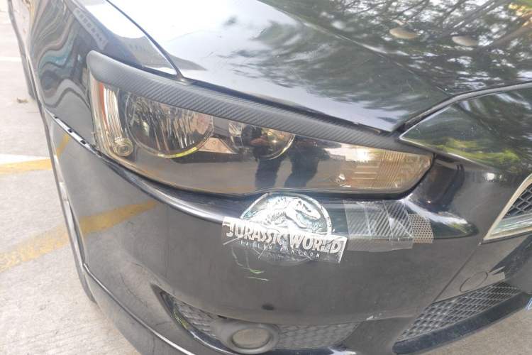 Used Mitsubishi Lancer EX 2011 Chasing Edition 1.8L CVT Luxury Model Right Front Headlight