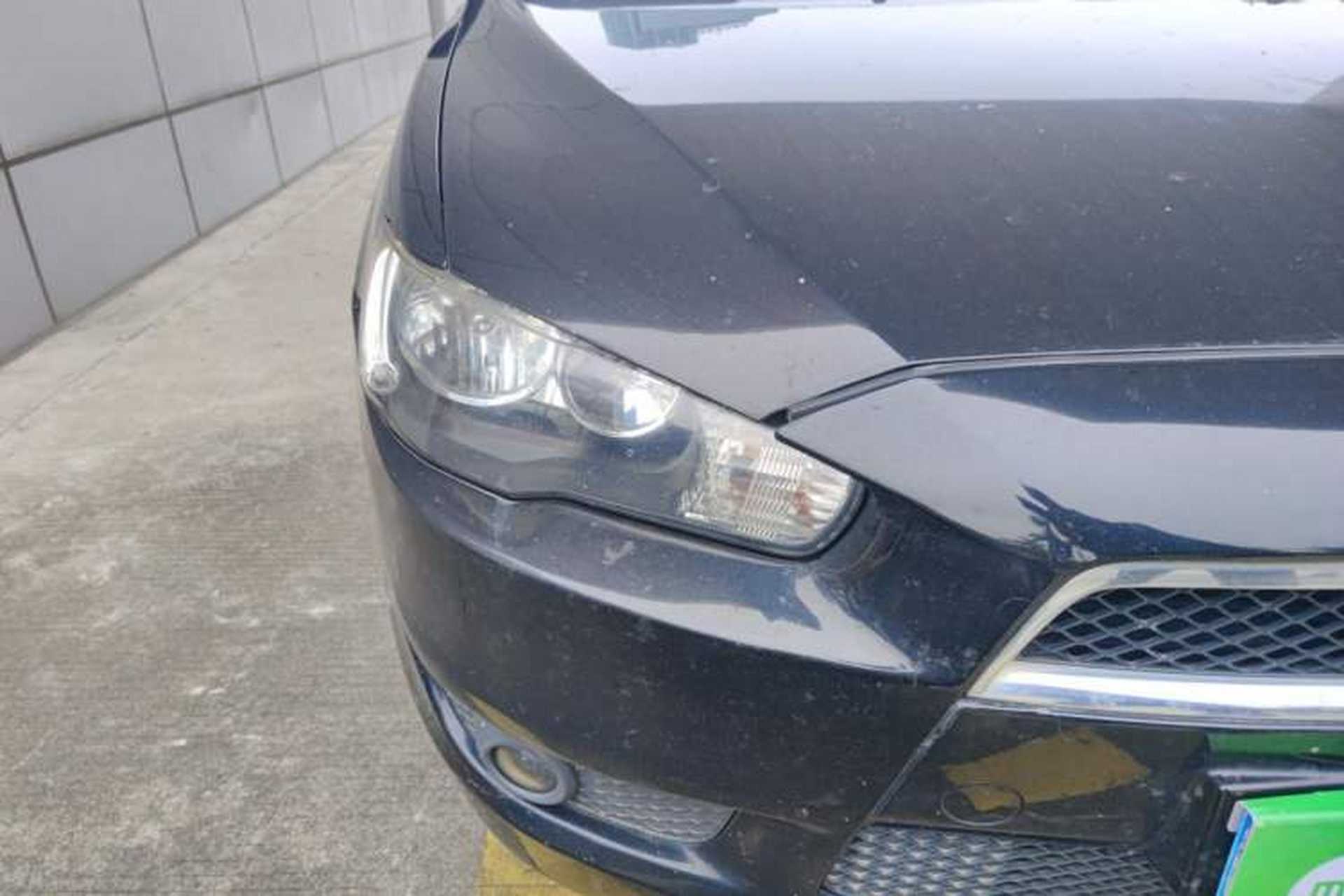 Used Mitsubishi Lancer EX 2011 Fashion Edition 1.8L CVT Comfort Version Right Front Headlight