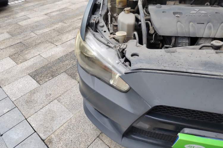 Used Mitsubishi Lancer EX 2011 Chasing Edition 1.8L CVT Luxury Model Right Front Headlight