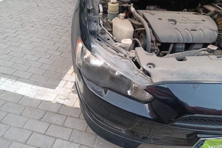 Used Mitsubishi Lancer EX 2011 Xiali Edition 2.0L Manual Comfort Model Right Front Headlight