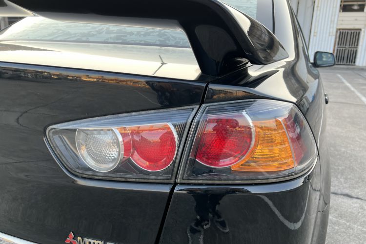 Used Mitsubishi Lancer EX 2011 Chasing Edition 1.8L Manual Luxury Model Right Rear Taillight