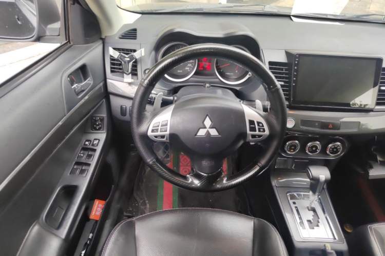 Used Mitsubishi Lancer EX 2011 Chasing Edition 1.8L CVT Luxury Model Steering Wheel