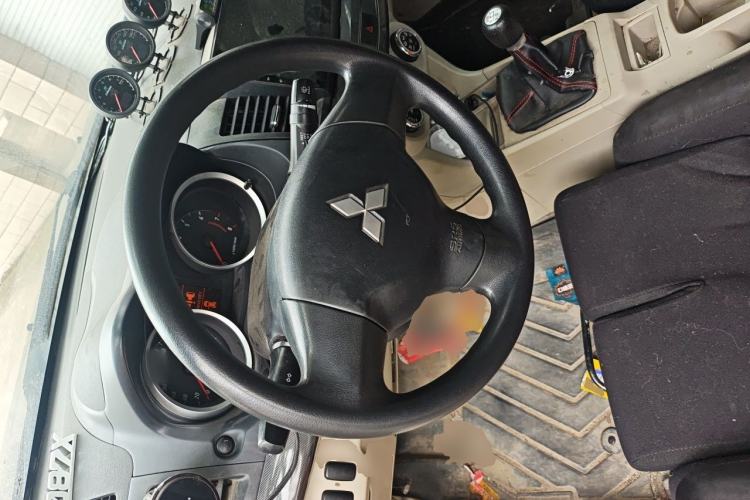 Used Mitsubishi Lancer EX 2011 Fashion Edition 1.8L Manual Smart Type Steering Wheel